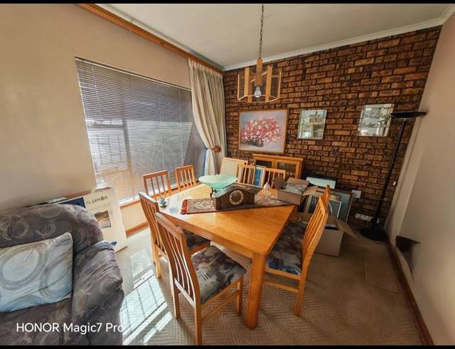 3 BEDROOM HOUSE FOR SALE IN VANDERBIJLPARK SW 2